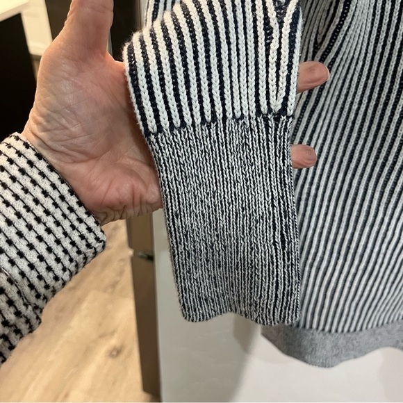 Tahari Blue & White Striped Ribbed Open Long Cardigan Medium - Picture 4 of 10